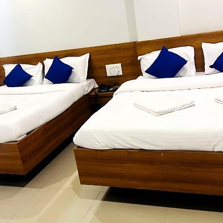 Hotel Sai Smruti Shirdi Room photo